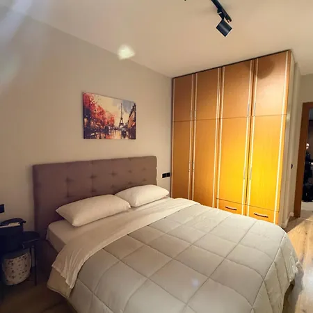 Prayla Luxury 2bd Near Delijorgji 公寓