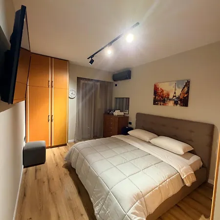 Prayla Luxury 2bd Near Delijorgji 公寓 地拉那